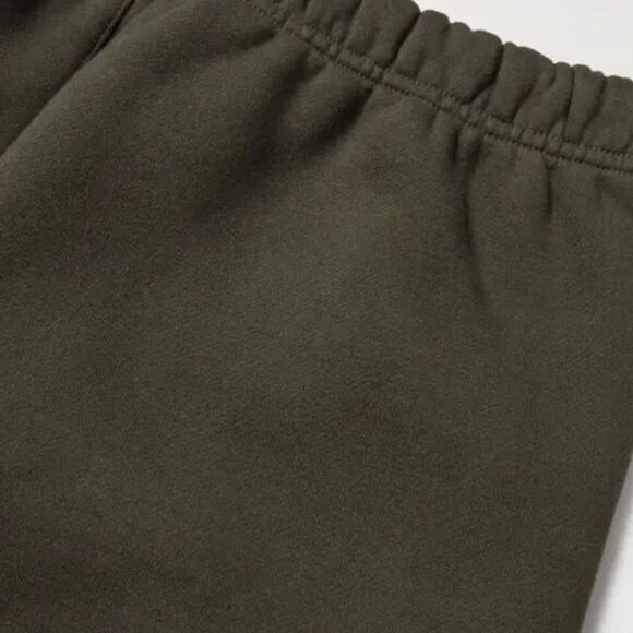 Fear of God Essentials NWT Relaxed Sweatpants, Color: Green XL MRSP:$ 150.00 - Picture 4 of 8